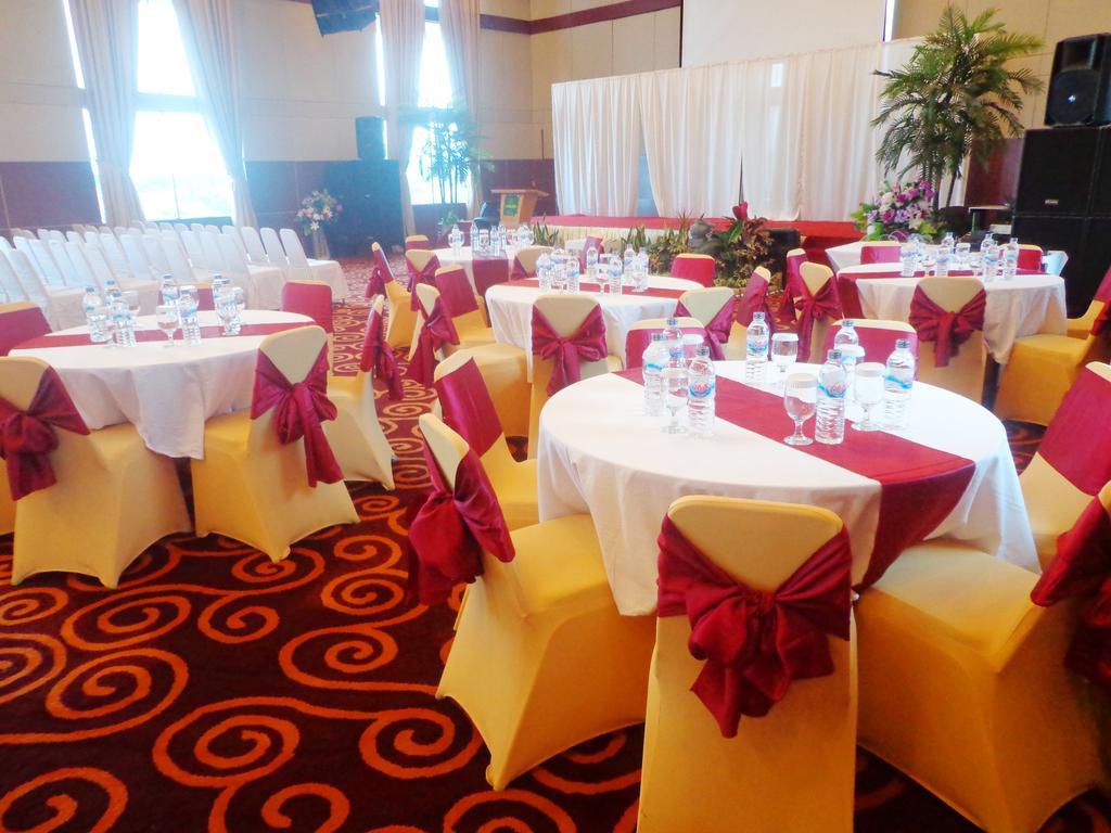 Sapadia Hotel Siantar بيماتانغسياتار المظهر الخارجي الصورة